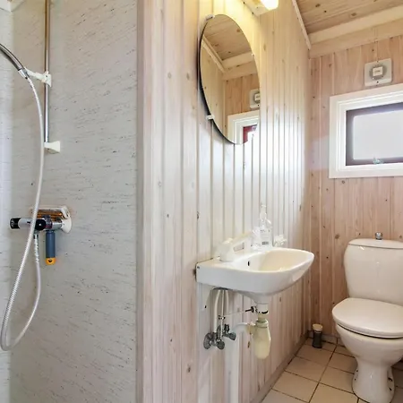 Сasa de vacaciones Skrallan - 400m From The Sea By Interhome Hjørring
